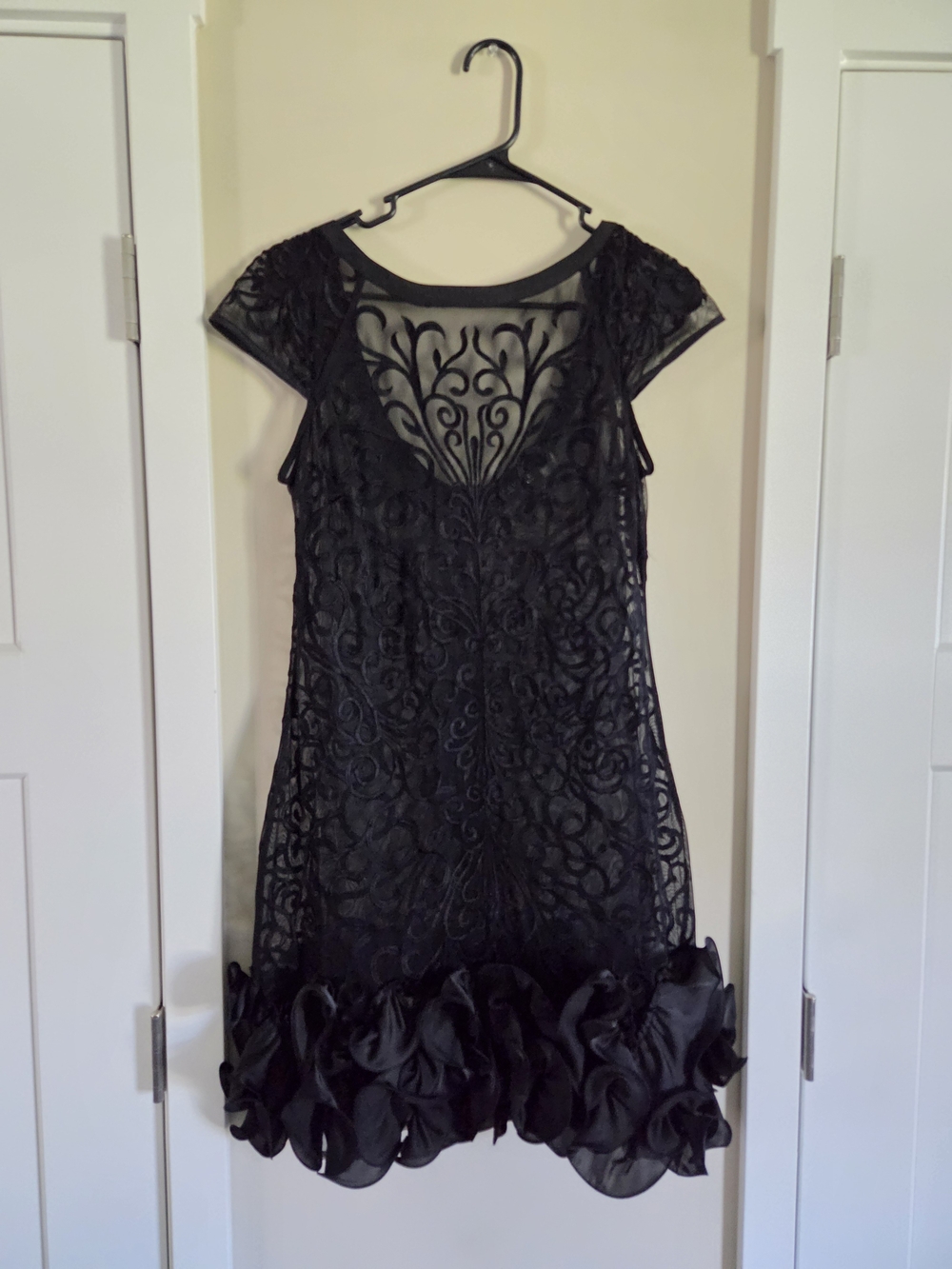 GUESS Los Angeles Black Lace Ruffle Hem Dress Size 6 Goth Romantic Cocktail